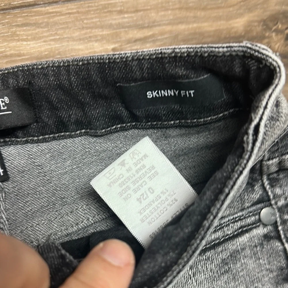 Judy Blue Jeans Women’s Size 24x26 (0/24) Distressed Skinny Gray Jeans